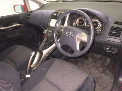 Toyota BLADE
