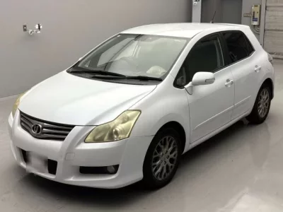 Toyota BLADE