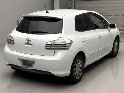Toyota BLADE