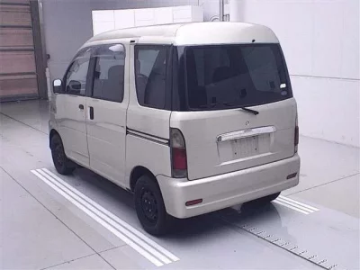 Daihatsu Atrai Wagon