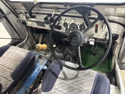 Mitsubishi JEEP