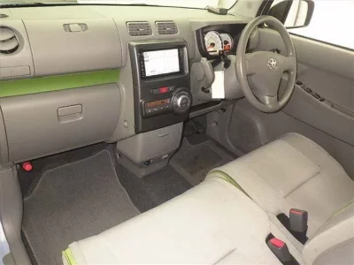 Toyota PIXIS SPACE