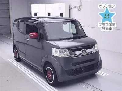 Honda N BOX SLASH
