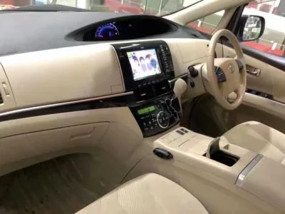 Toyota ESTIMA HYBRID