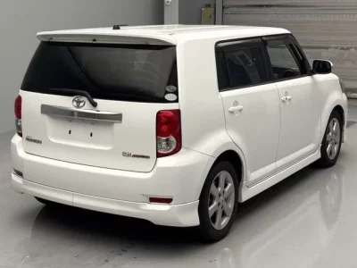 Toyota COROLLA RUMION