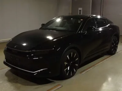 Toyota CROWN CROSSOVER