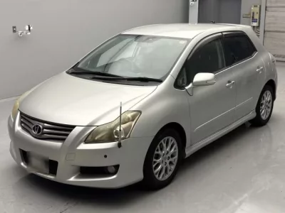 Toyota BLADE