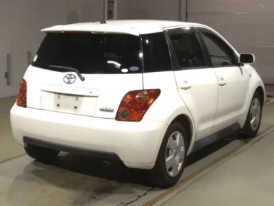 Toyota IST