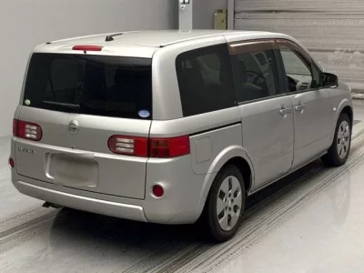 Nissan LAFESTA