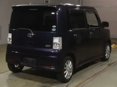 Toyota PIXIS SPACE