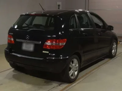 Mercedes-Benz B CLASS