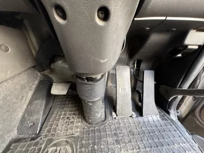 Nissan TRUCK