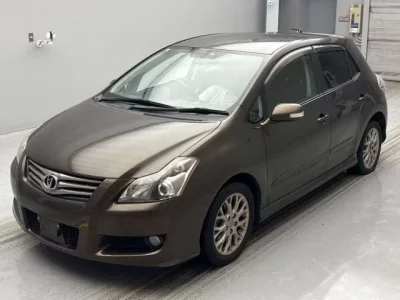 Toyota BLADE