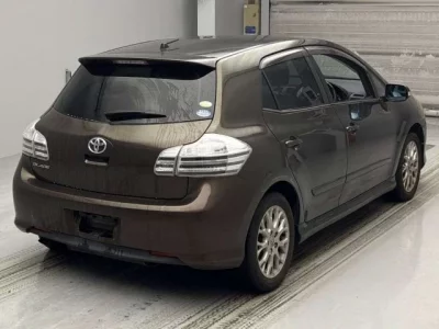 Toyota BLADE