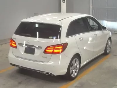 Mercedes-Benz B CLASS