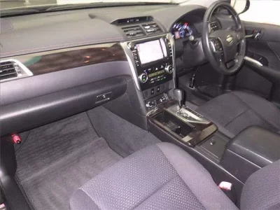 Daihatsu Altis