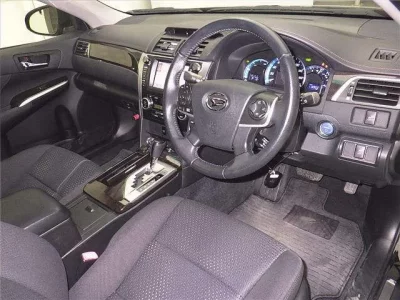 Daihatsu Altis