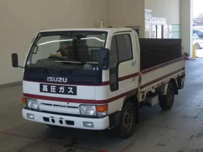 Nissan TRUCK
