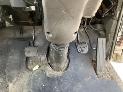 Nissan TRUCK