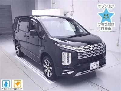 Mitsubishi DELICA D5
