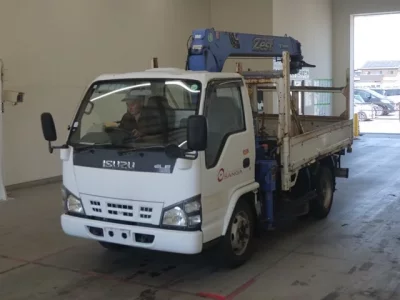 Isuzu ELF