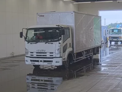 Isuzu FORWARD