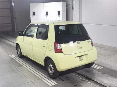 Daihatsu Esse