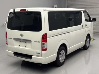 Toyota REGIUS ACE VAN