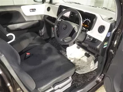 Suzuki MRWAGON