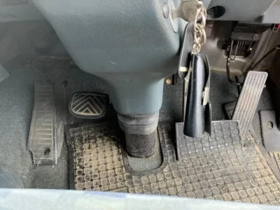 Nissan TRUCK