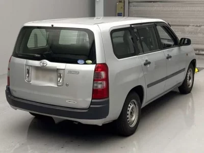 Toyota SUCCEED