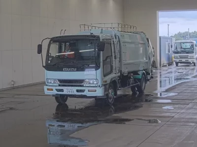 Isuzu FORWARD