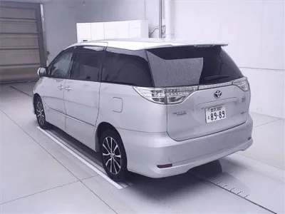 Toyota ESTIMA HYBRID