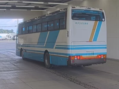 Nissan BUS