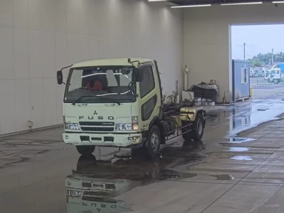 Mitsubishi FUSO FIGHTER