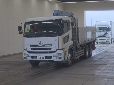 Nissan TRUCK
