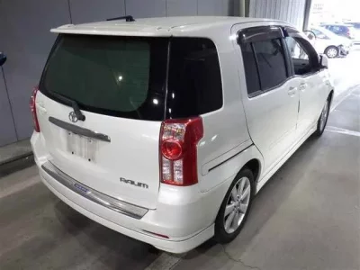 Toyota RAUM