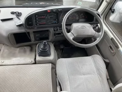 Toyota COASTER