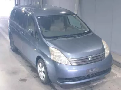 Toyota ISIS
