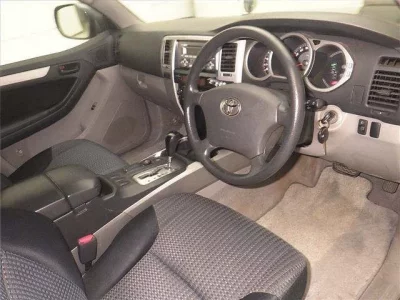 Toyota HILUX SURF