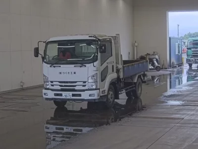 Isuzu FORWARD