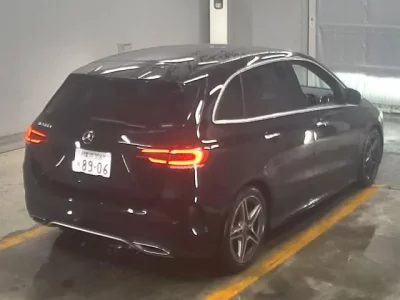 Mercedes-Benz B CLASS