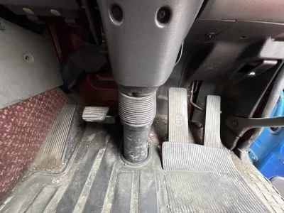 Nissan TRUCK