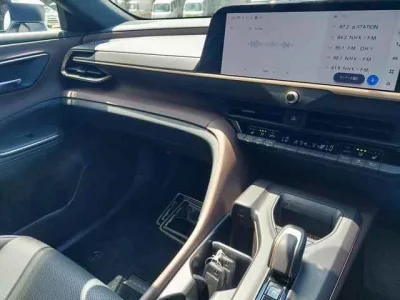 Toyota CROWN CROSSOVER