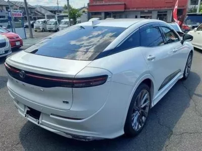 Toyota CROWN CROSSOVER