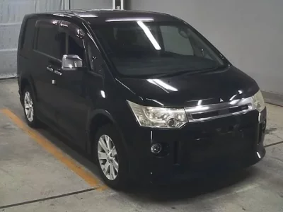 Mitsubishi DELICA D5