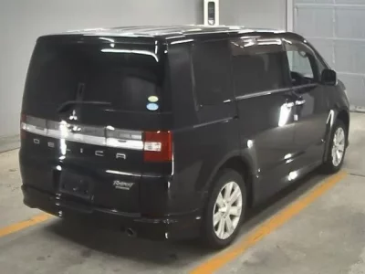 Mitsubishi DELICA D5
