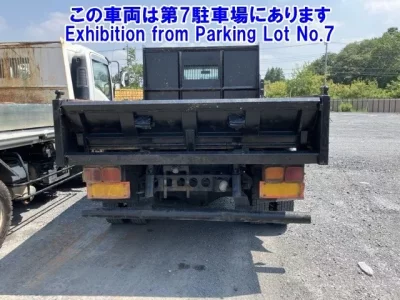 Nissan TRUCK