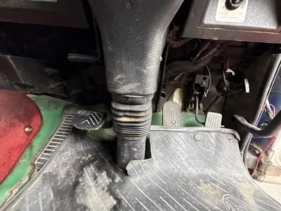 Nissan TRUCK