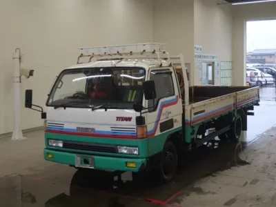 Mazda TITAN